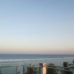 Rivethi Beach hotel пляж