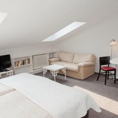 Апартаменты Xenios Apartments Frankfurt комната для гостей фото 3