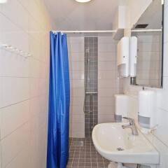 Отель Urban Hostels Gamla Stan Стокгольм ванная фото 3