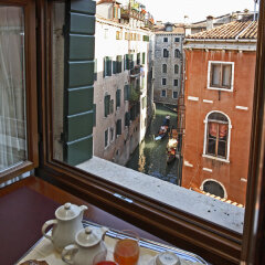 Hotel Bella Venezia в номере