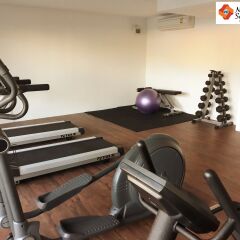 New Square Patong Hotel фитнесс-зал фото 2