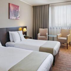 Отель Holiday Inn Bratislava комната для гостей фото 4