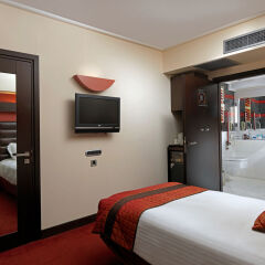 Отель Crowne Plaza Athens City Centre Греция, Афины - 5 отзывов об отеле, цены и фото номеров - забронировать отель Crowne Plaza Athens City Centre онлайн удобства в номере фото 2