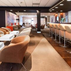 Отель Novotel Warszawa Airport гостиничный бар