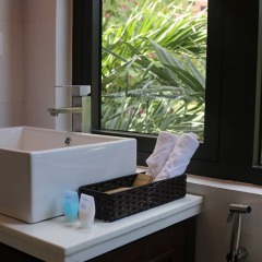 Отель Son Trang Hotel Hoi An Вьетнам, Хойан - отзывы, цены и фото номеров - забронировать отель Son Trang Hotel Hoi An онлайн ванная