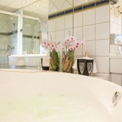 Отель Radisson Blu Caledonien Hotel, Kristiansand Норвегия, Кристиансанд - отзывы, цены и фото номеров - забронировать отель Radisson Blu Caledonien Hotel, Kristiansand онлайн ванная