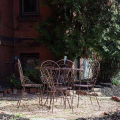 Отель Found Places Capitol Hill Bed & Breakfast фото 3