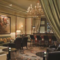 Shangri-La Hotel Paris гостиничный бар