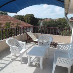 Отель Dobrevi Guest House Болгария, Бургас - отзывы, цены и фото номеров - забронировать отель Dobrevi Guest House онлайн балкон