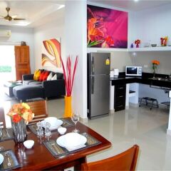 Отель Green Leaf 3 Nai Harn 2 bedrooms Villa в номере
