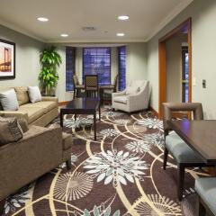 Отель Staybridge Suites Minneapolis-Bloomington Блумингтон комната для гостей