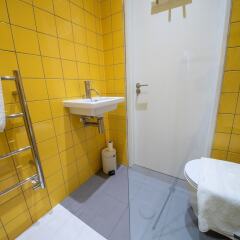 Отель 2 Bedroom Home Near Peckham High Street ванная фото 2