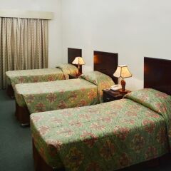 Galaxy Plaza Hotel комната для гостей