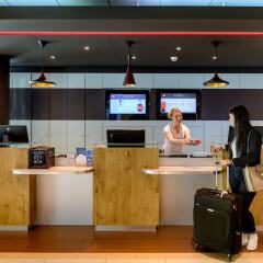 Отель Ibis Zurich City West Цюрих интерьер отеля