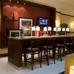 Отель Hampton Inn & Suites Mexico City - Centro Historico гостиничный бар