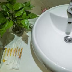 Апартаменты Bayhomes Times City Serviced Apartment ванная