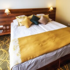 Отель Bonvital Wellness & Gastro Hotel Hévíz - Adults Only Венгрия, Хевиз - 1 отзыв об отеле, цены и фото номеров - забронировать отель Bonvital Wellness & Gastro Hotel Hévíz - Adults Only онлайн комната для гостей фото 3