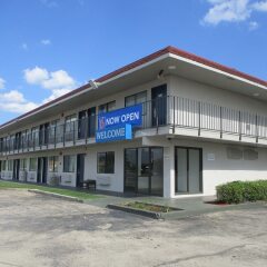 Отель Motel 6 Meridian Mississippi парковка
