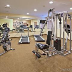 Отель Candlewood Suites Lafayette фитнесс-зал