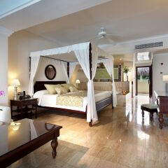 Отель The Royal Suites Turquesa by Palladium - Только для взрослых комната для гостей