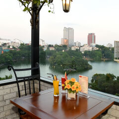 Отель Centre Point Hanoi Вьетнам, Ханой - отзывы, цены и фото номеров - забронировать отель Centre Point Hanoi онлайн балкон