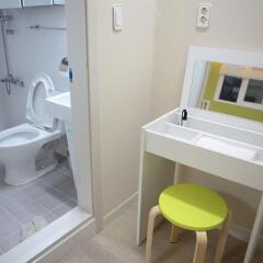 Отель Albergue Guesthouse Korea Южная Корея, Сеул - отзывы, цены и фото номеров - забронировать отель Albergue Guesthouse Korea онлайн ванная
