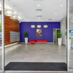 Апартаменты The Hub Apartments интерьер отеля
