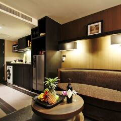 Отель Golden Tulip Mandison Suites Бангкок в номере фото 2