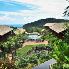 Отель Avista Hideaway Phuket Patong, MGallery by Sofitel пляж