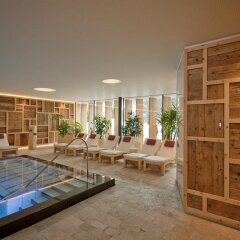 Hotel Zum Engel Випитено развлечения