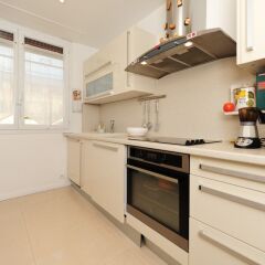 Отель Appartement Flora - 5 Stars Holiday House в номере