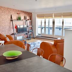 Отель Beautiful Flat With Balcony Near Brighton Beach Брайтон спа