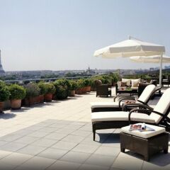Отель Le Meurice Dorchester Collection Париж бассейн фото 3