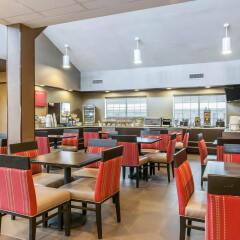 Отель Comfort Suites Columbus США, Колумбус - отзывы, цены и фото номеров - забронировать отель Comfort Suites Columbus онлайн питание фото 2