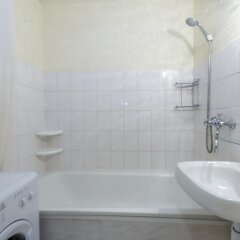 Апартаменты Odnokomnatnie metro Bratislavskaya Apartments Москва ванная