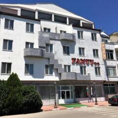 Fanti Hotel Видин вид на фасад