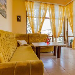 Апартаменты 1 Bedroom Apartment in Dafinka Guest House Равда интерьер отеля фото 3