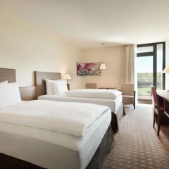 Отель Ramada Nuernberg Parkhotel комната для гостей фото 3