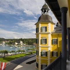 Отель Falkensteiner Schlosshotel Velden городской автобус