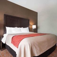 Отель Comfort Inn & Suites комната для гостей фото 5