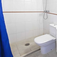Отель PA Villa de Madrid Apartamentos Испания, Бланес - отзывы, цены и фото номеров - забронировать отель PA Villa de Madrid Apartamentos онлайн ванная