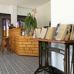 Отель The Umbrella House развлечения