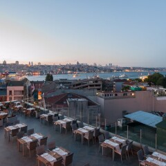 DoubleTree by Hilton Hotel Istanbul - Sirkeci балкон