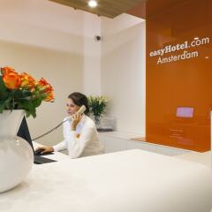 Отель easyHotel Amsterdam City Centre South