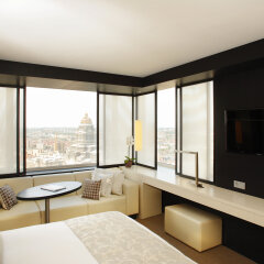 The Hotel комната для гостей