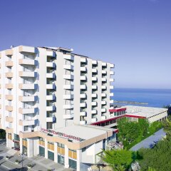 Отель Grand Hotel Adriatico Италия, Монтезильвано - отзывы, цены и фото номеров - забронировать отель Grand Hotel Adriatico онлайн пляж
