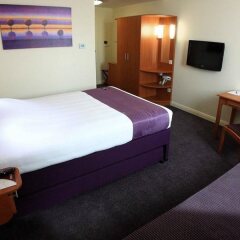 Отель Premier Inn Dubai Silicon Oasis комната для гостей фото 5