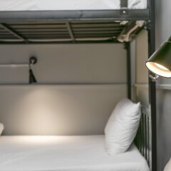 1989 Sukhumvit Bangkok - Hostel Бангкок сейф в номере