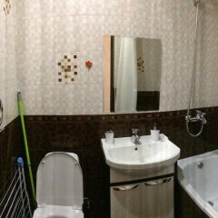Гостиница V Gostyakh U Minasa Guest House в Сочи отзывы, цены и фото номеров - забронировать гостиницу V Gostyakh U Minasa Guest House онлайн ванная