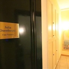 Отель Julia Guesthouse Италия, Рим - отзывы, цены и фото номеров - забронировать отель Julia Guesthouse онлайн интерьер отеля фото 2